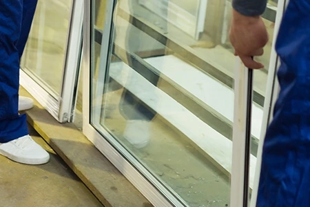 Commercial Glass Repair Technician in Cooper City, FL