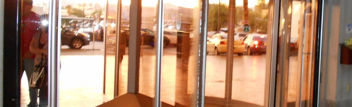 Storefront Glass Repair Cost in Cooper City, FL
